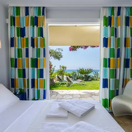 Corfu Seafront Beach With Garden Apartment Glyfada (Corfu)