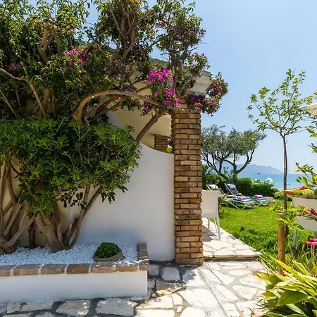 Apartment Corfu Seafront Beach With Garden Glyfada (Corfu)